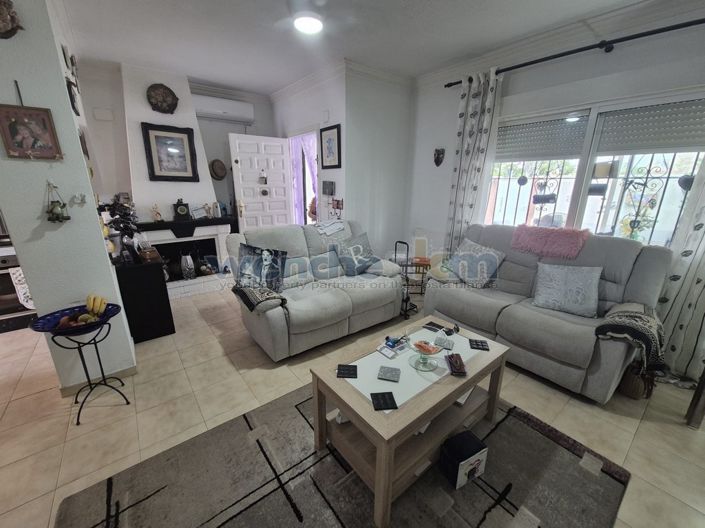 Image No.18-3 Bed Semi-Detached for sale