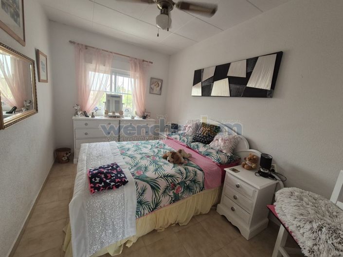 Image No.26-3 Bed Semi-Detached for sale