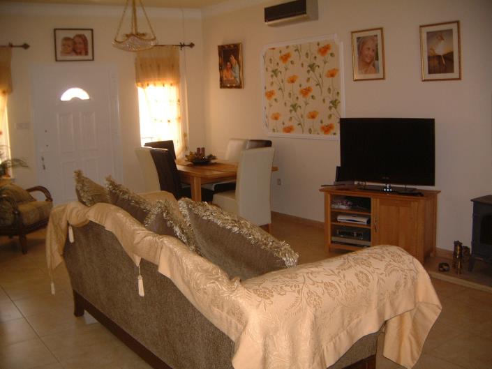 Image No.9-Maison / Villa de 3 chambres à vendre à Avgorou