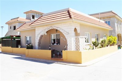 3 Bed Bungalow for sale