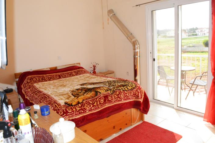 Image No.9-2 Bed Townhouse for sale