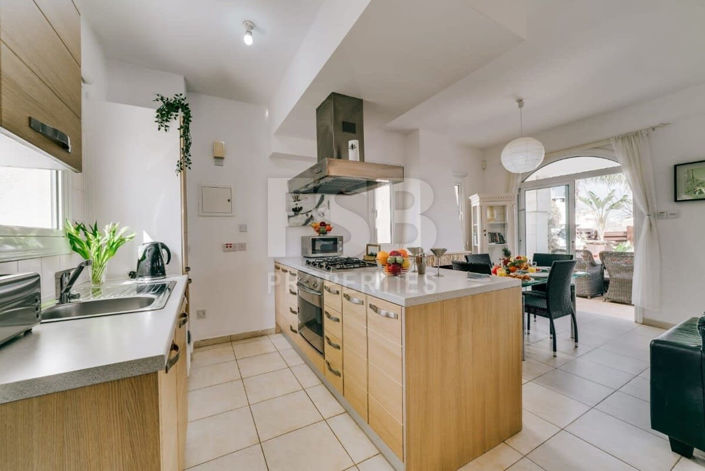 Image No.5-2 Bed Villa for sale