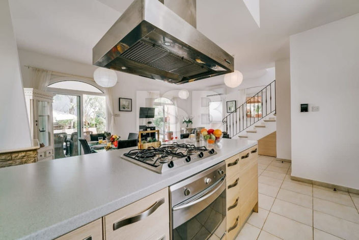 Image No.6-2 Bed Villa for sale