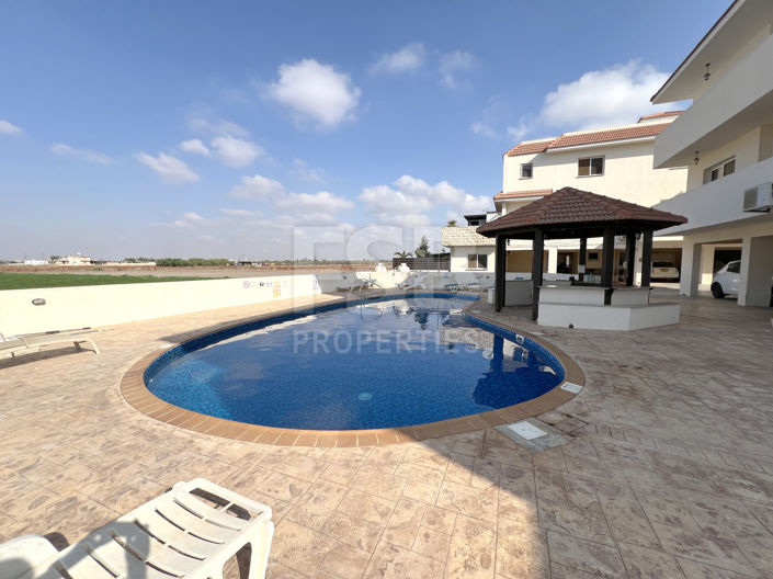 Image No.13-2 Bed Apartment for sale