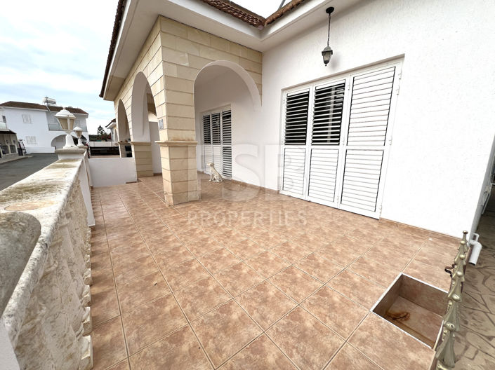 Image No.2-2 Bed Bungalow for sale