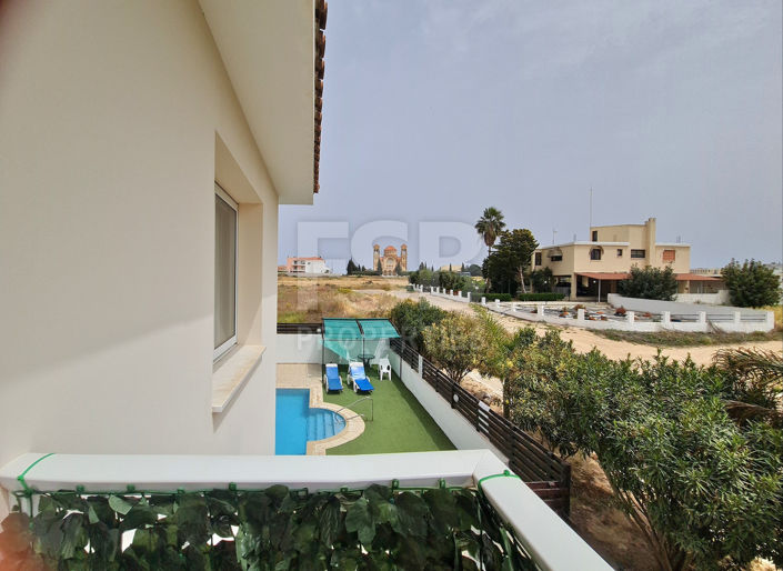 Image No.18-2 Bed Apartment for sale