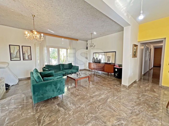 Image No.12-4 Bed Bungalow for sale