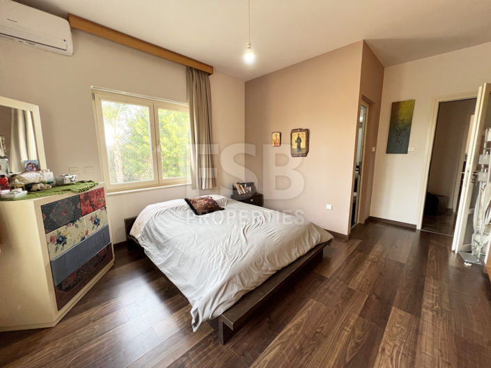 Image No.20-4 Bed Bungalow for sale