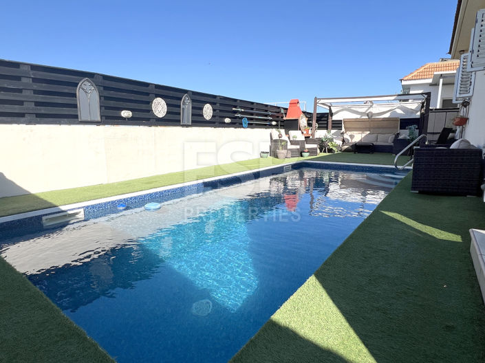 Image No.18-2 Bed Bungalow for sale