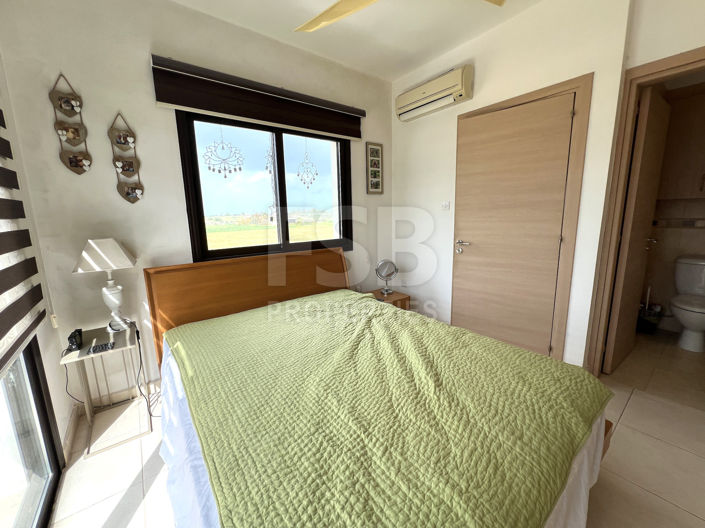 Image No.15-2 Bed Townhouse for sale