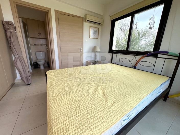 Image No.20-2 Bed Townhouse for sale