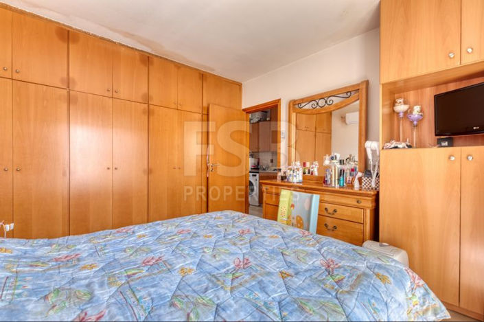 Image No.14-3 Bed House for sale