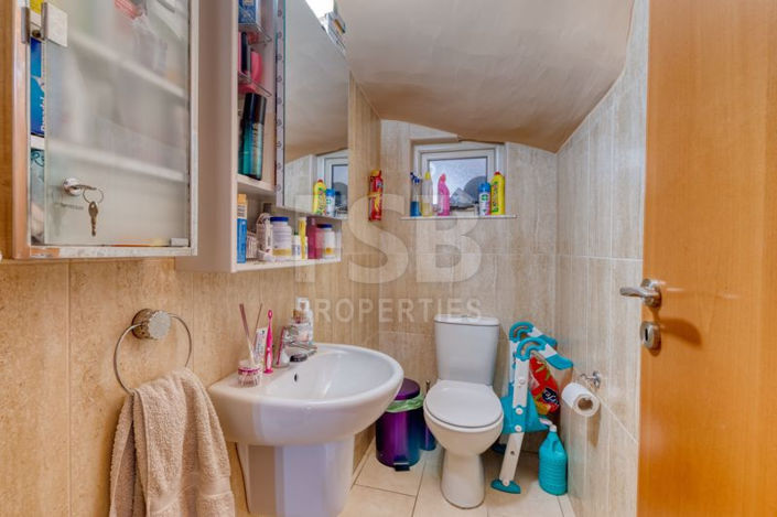 Image No.19-3 Bed House for sale