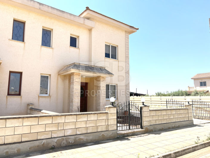Image No.2-3 Bed Villa for sale
