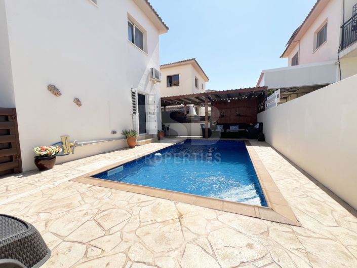 Image No.21-3 Bed Villa for sale