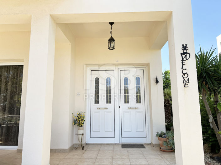 Image No.8-3 Bed Villa for sale