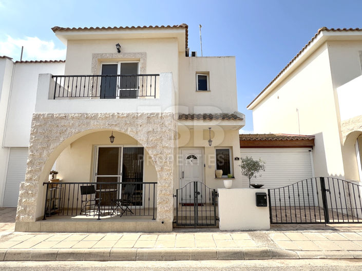 Image No.2-2 Bed Villa for sale