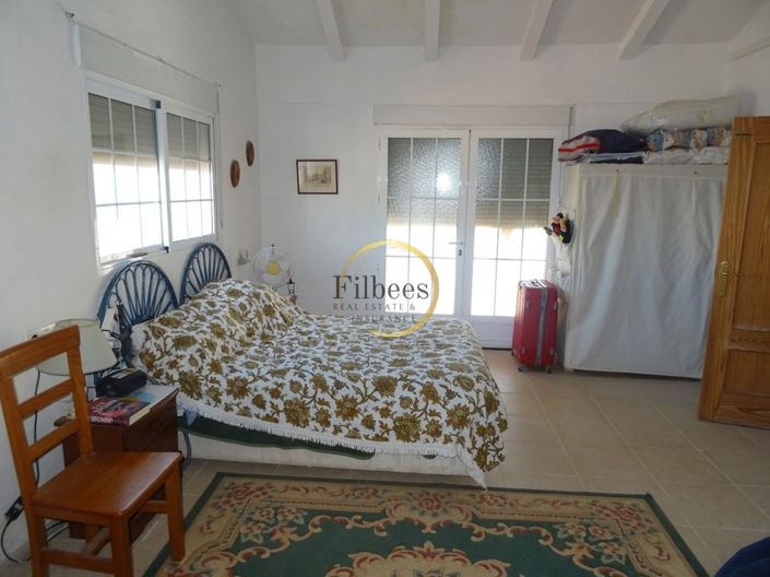 Image No.17-7 Bed Country House for sale