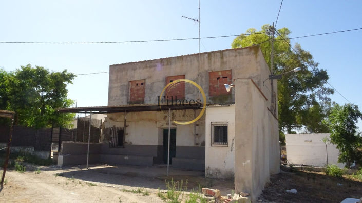 Image No.1-4 Bed Country House for sale
