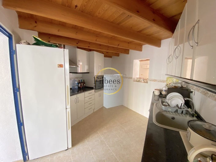 Image No.13-4 Bed Commercial for sale