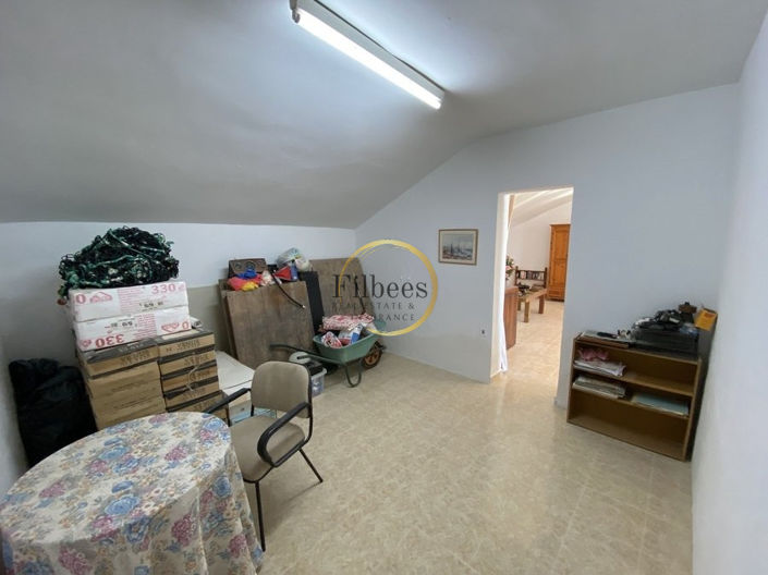 Image No.16-4 Bed Commercial for sale