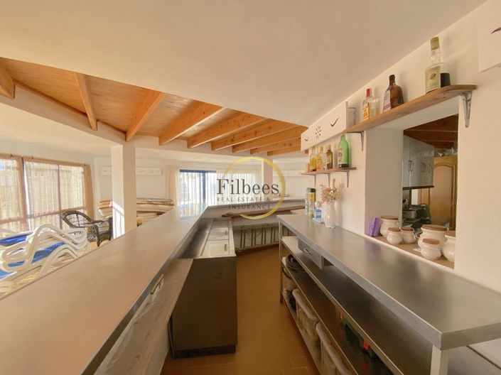 Image No.2-4 Bed Commercial for sale