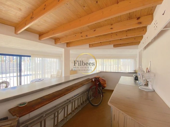 Image No.3-4 Bed Commercial for sale