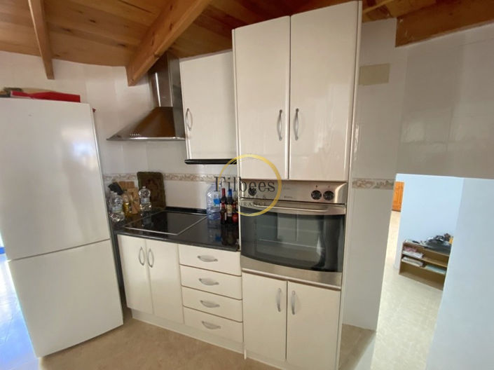 Image No.5-4 Bed Commercial for sale