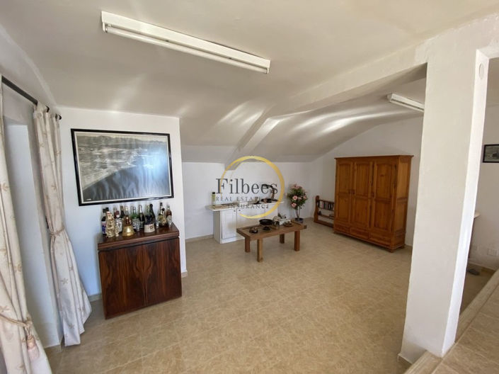 Image No.9-4 Bed Commercial for sale