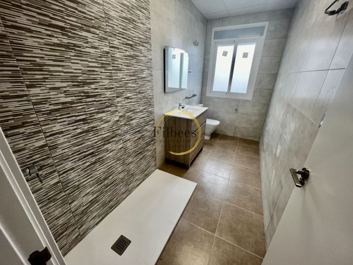 Image No.10-3 Bed Villa for sale