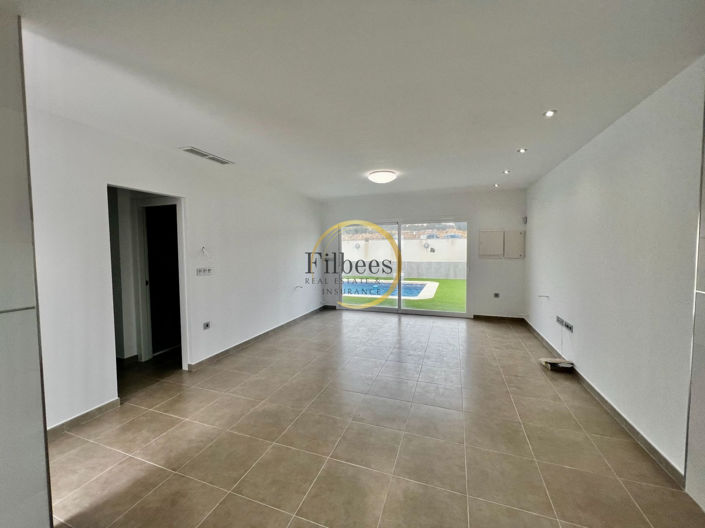 Image No.4-3 Bed Villa for sale