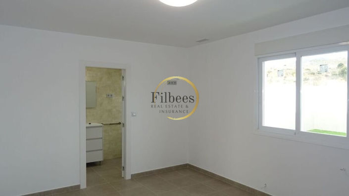 Image No.7-3 Bed Villa for sale