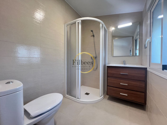 Image No.17-5 Bed Country House for sale