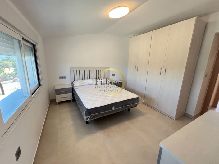 Image No.18-5 Bed Country House for sale