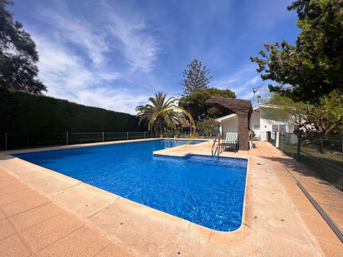 Image No.1-Villa de 8 chambres à vendre à Puerto de Mazarrón