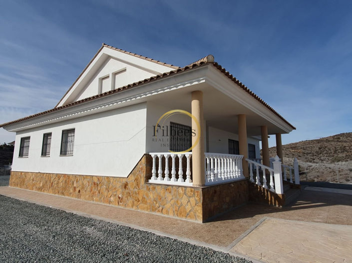Image No.1-5 Bed Country House for sale