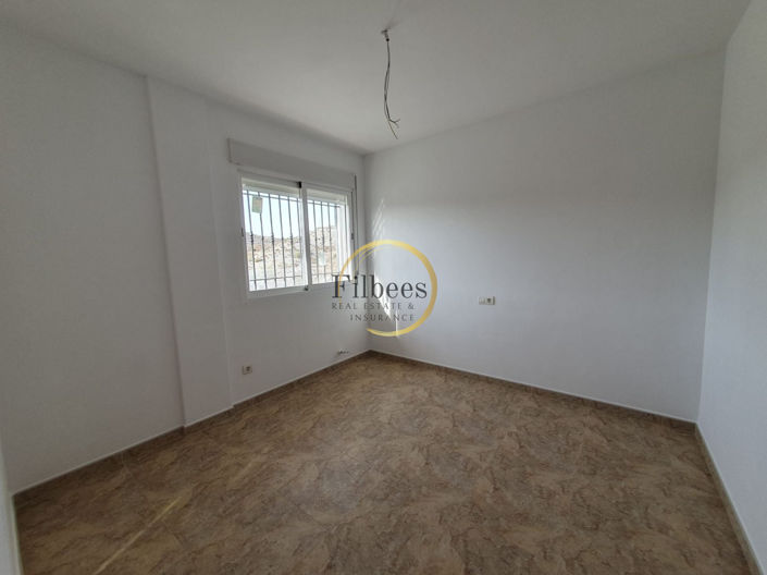 Image No.17-5 Bed Country House for sale