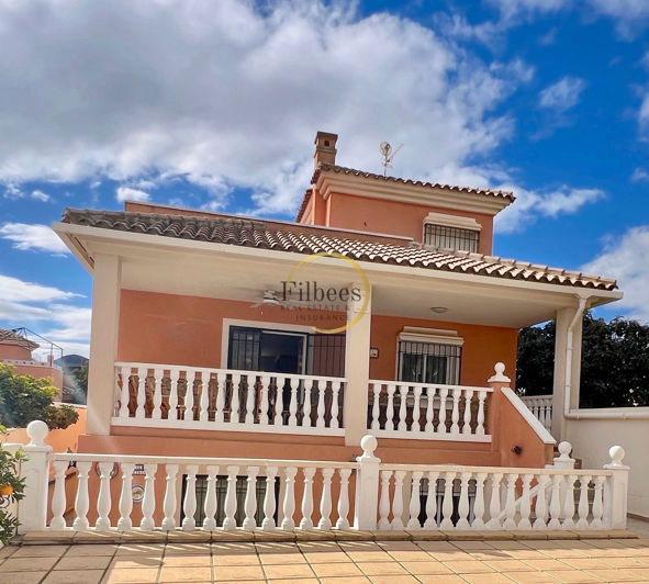 Image No.1-5 Bed House for sale