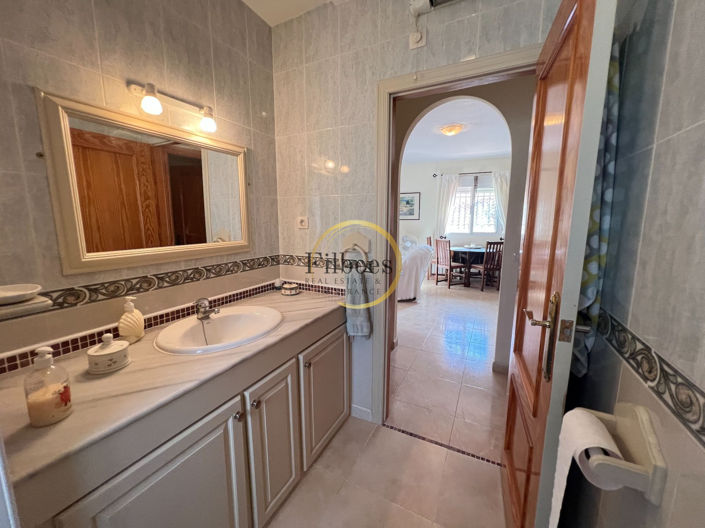 Image No.12-5 Bed House for sale