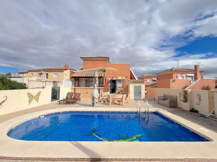 Image No.3-5 Bed House for sale