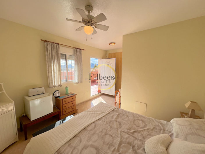 Image No.28-5 Bed House for sale