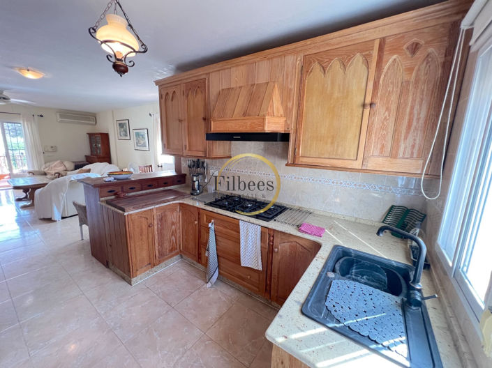 Image No.7-5 Bed House for sale