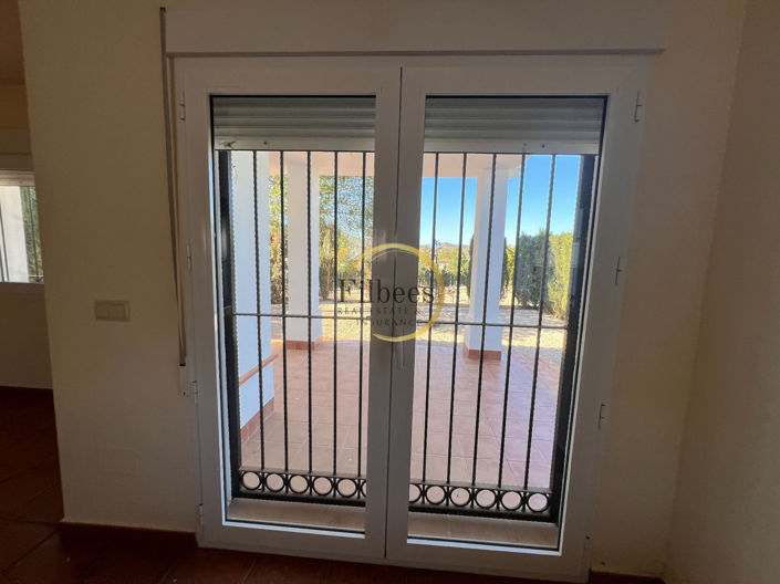 Image No.12-2 Bed Townhouse for sale