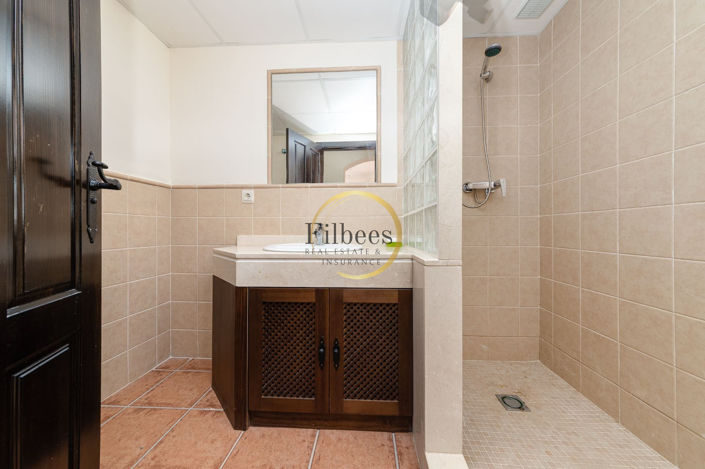 Image No.9-2 Bed Townhouse for sale