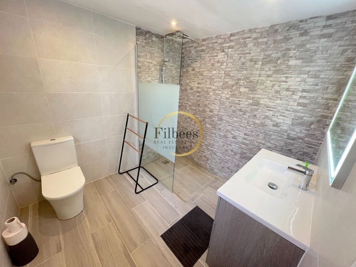 Image No.15-Maison de campagne de 3 chambres à vendre à Perin