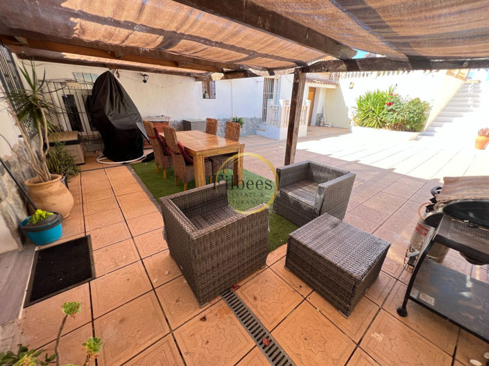 Image No.16-Maison de campagne de 3 chambres à vendre à Perin