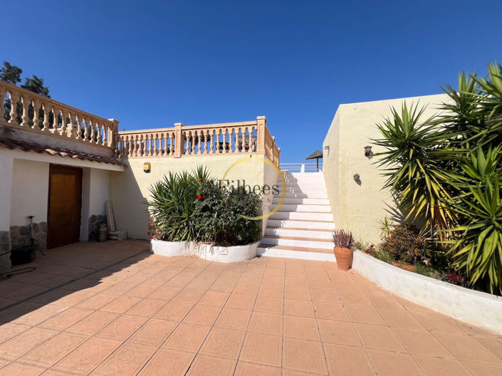 Image No.17-Maison de campagne de 3 chambres à vendre à Perin