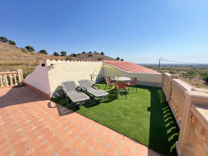 Image No.20-Maison de campagne de 3 chambres à vendre à Perin