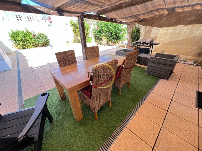 Image No.23-Maison de campagne de 3 chambres à vendre à Perin