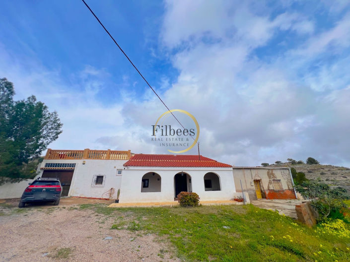Image No.26-Maison de campagne de 3 chambres à vendre à Perin